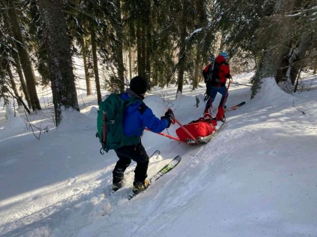 Horskí záchranári pomáhali vyčerpanému a podchladenému mužovi v Malej Fatre