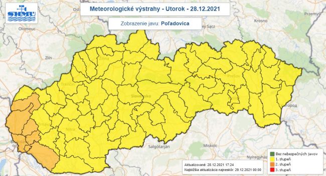 SHMÚ: Vydal výstrahy prvého i druhého stupňa pred poľadovicou pre celé Slovensko