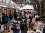 Paríž opäť zavedie povinné rúška na verejnosti