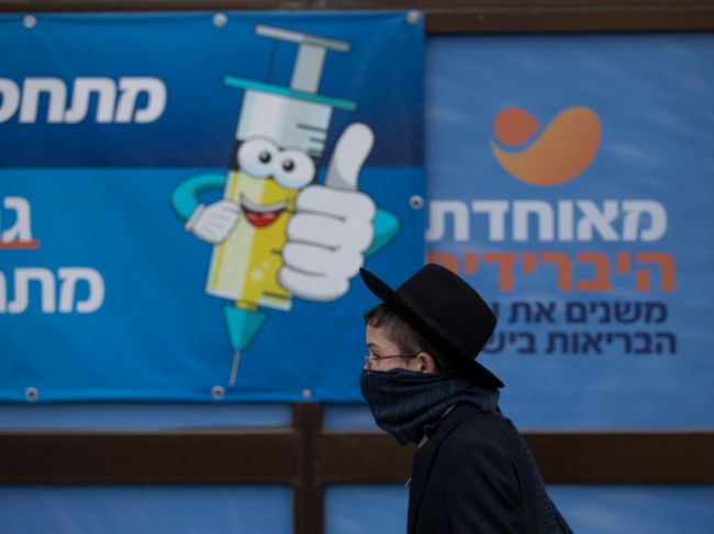 The Jerusalem Post: Omikron sa skončí vtedy, keď sa ním nakazia celé masy