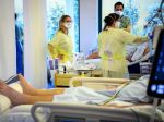 Pre omikron môže byť v Česku v nemocniciach naraz až 7000 ľudí, čaká ÚZIS