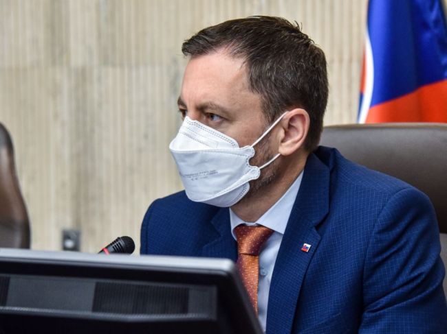 Premiér: Práca skupiny na obnovu dôvery v právny štát je momentálne prerušená