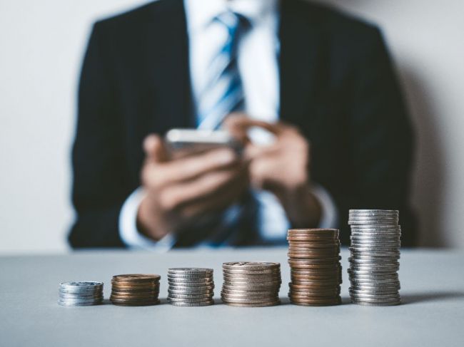 ECB: Inflácia v eurozóne je blízko svojho vrcholu