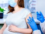Proticovidové očkovanie nespôsobuje predčasný pôrod ani podváhu dieťaťa