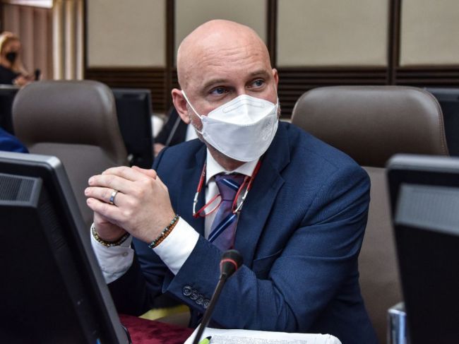 Gröhling: Školy sa môžu hlásiť do 4 výziev na doučovanie či preplatenie ŠKD