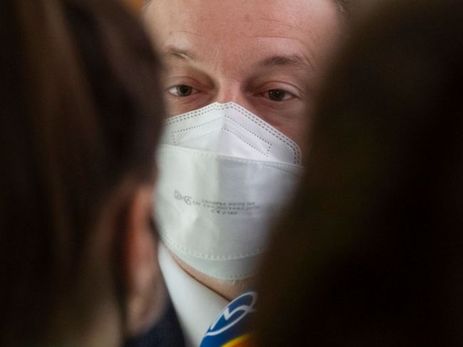 Dve zamestnankyne ÚPSVaR v Pezinku zostávajú vo väzbe