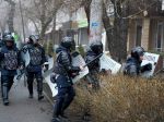 Jednotky ODKB miera do Kazachstanu, úrazy pri nepokojoch utrpelo vyše 1000 ľudí