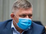 Fico: Premiér klame, len aby obhájil nevýhodnú zmluvu s USA