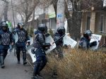 Situácia v Alma-Ate je stále zložitá, "teroristi" kladú tvrdý odpor