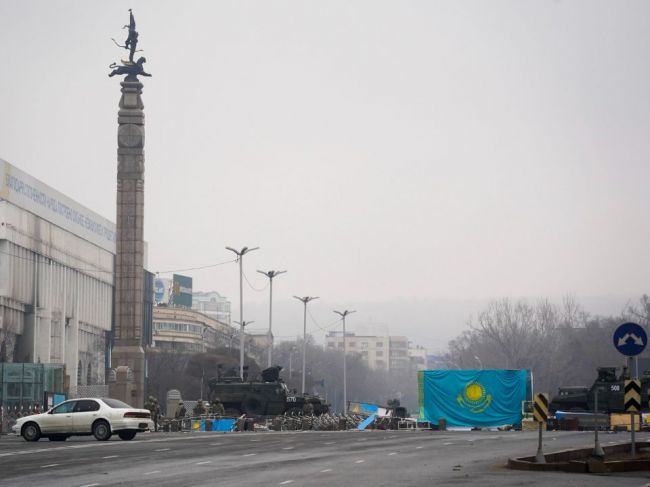 Nazarbajev je stále v Kazachstane: vyzýva na podporu pre vládu