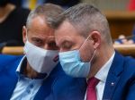 Hlas-SD: Nevidí dôvod rozhodovať o zmluve s USA v referende