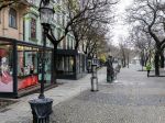 Skončil sa zákaz vychádzania, otvárajú sa školy, majú sa aj kultúrne podujatia