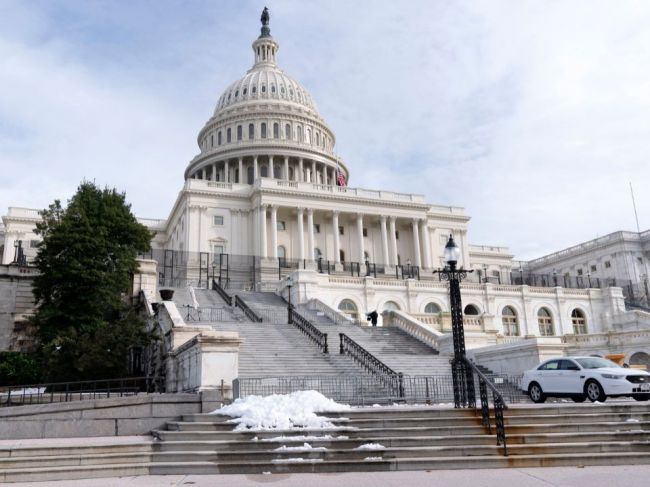 Až 58 percent Američanov si myslí, že americkej demokracii hrozí kolaps