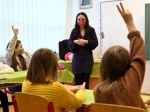Pre omikron hrozí vysoká pozitivita učiteľov, varuje Gröhling