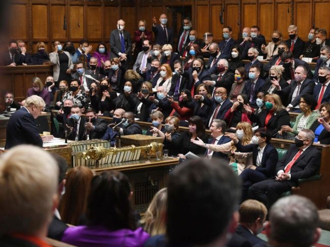 Britské úrady majú podozrenie, že v parlamente pôsobí čínska špiónka