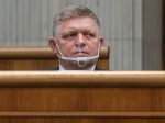 Robert Fico varuje pred tréningom ukrajinských povstalcov v SR, odvoláva sa na NYT