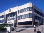 Pred parlamentom sa konal protest proti obrannej dohode s USA