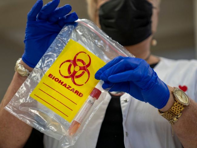 Izrael rozdá občanom 30 miliónov bezplatných antigénových testov na koronavírus