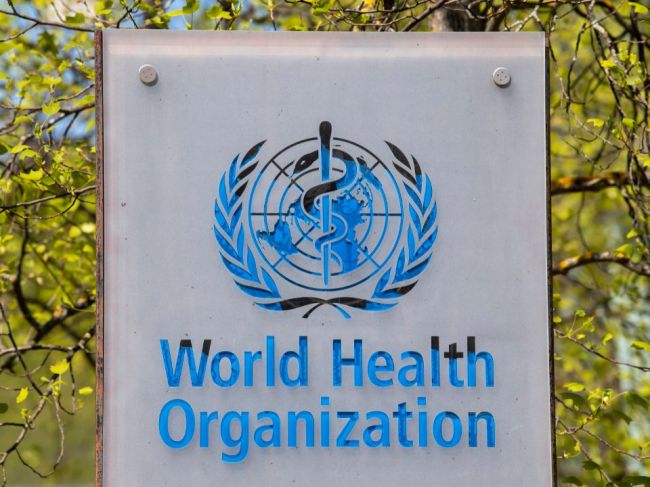 WHO: Pandémia koronavírusu ani zďaleka nekončí