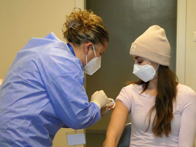 EMA vydala stanovisko k očkovaniu počas tehotenstva