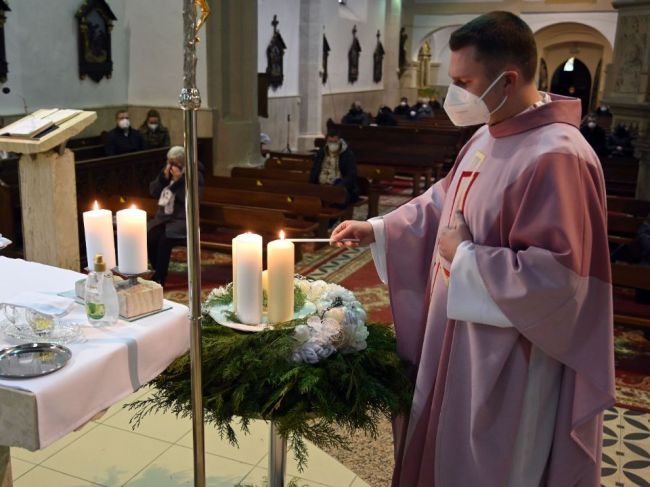 Počet rímskokatolíkov na Slovensku klesol. Sčítanie ukázalo počet Svedkov Liehovovych