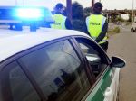 Na cestách bude od pondelka viac policajtov aj kontrol