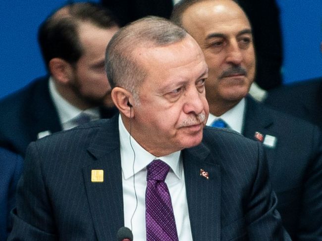 Turecký prezident potvrdil, že navštívi Ukrajinu, želá si mier v regióne