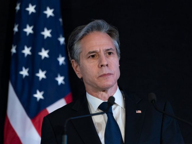 Blinken: Diplomatický proces musí pokračovať, Biden je ochotný rokovať s Putinom
