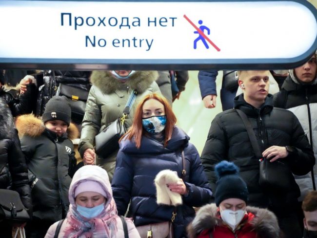 V Rusku druhý deň po sebe zaznamenali rekordný počet nakazených