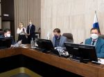 Iba štyri percentá podnikateľov hodnotia komunikáciu vlády s nimi kladne