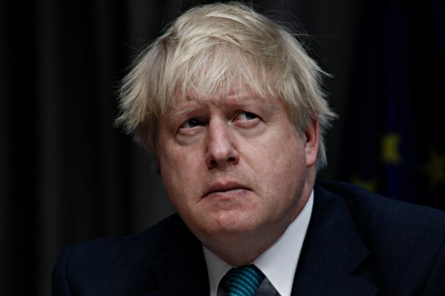 Johnson: Rusko prípadnou inváziou na Ukrajinu riskuje "nové Čečensko"