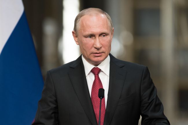 Biden by zvážil osobné sankcie voči Putinovi, ak nariadi útok na Ukrajinu