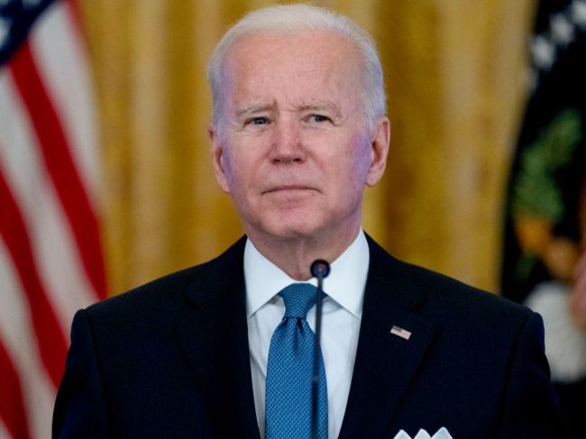 Biden telefonoval so Zelenským, Ukrajine prisľúbil podporu