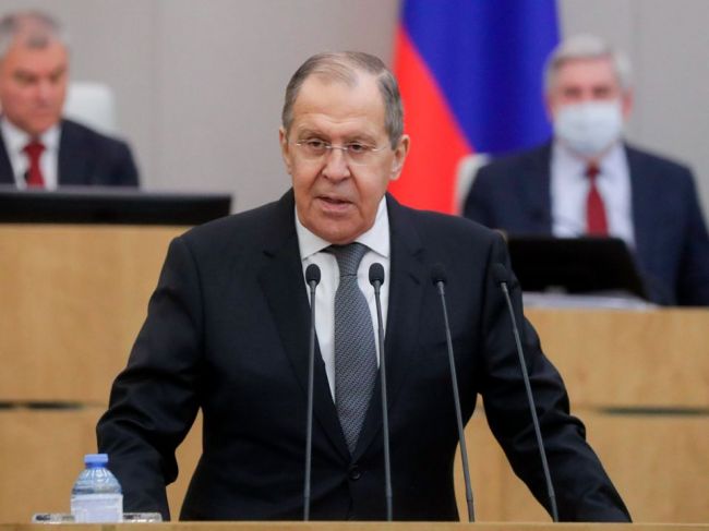 Lavrov: Rusko je pripravené prijať na návštevu Zelenského