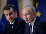 Putin a Macron sa zhodli na potrebe deeskalácie krízy okolo Ukrajiny