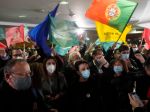 V Portugalsku socialisti vyhrali tretie voľby po sebe, majú absolútnu väčšinu