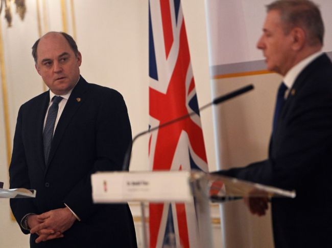 Britský minister v Budapešti: Rusko-ukrajinský konflikt ohrozuje aj Maďarsko