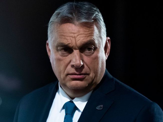 Orbán pred utorňajšou schôdzkou s Putinom konzultoval so Stoltenbergom