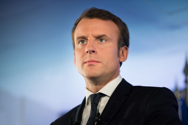 Macron má v pláne sériu rokovaní s lídrami vrátane Putina, Zelenského a Dudu