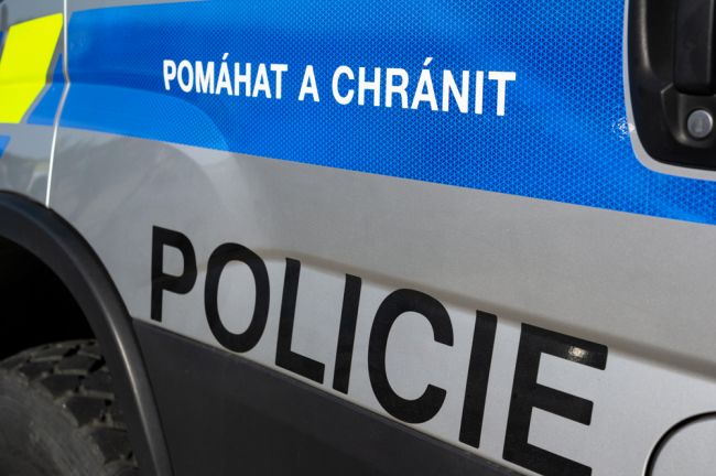 Česká polícia objavila v sude pod betónovou podlahou zabitého Slováka