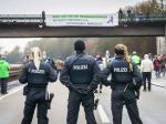 Klimatickí aktivisti znovu zablokovali časť diaľnice vedúcej cez Berlín