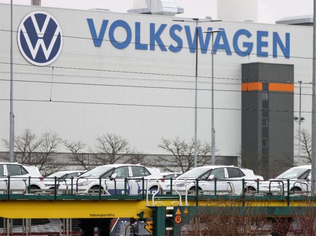 Volkswagen nepredpokladá, že sa problémy s nedostatkom čipov tento rok skončia