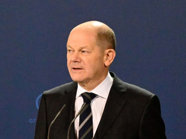 Scholz: Nemecko je pripravené posilniť vojenské jednotky v Pobaltí