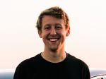 Pri havárii lietadla zahynuli známi youtuberi a influenceri