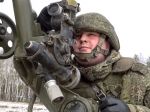Rusko vysiela ďalších vojakov k hraniciam Ukrajiny, tvrdí satelitná firma z USA