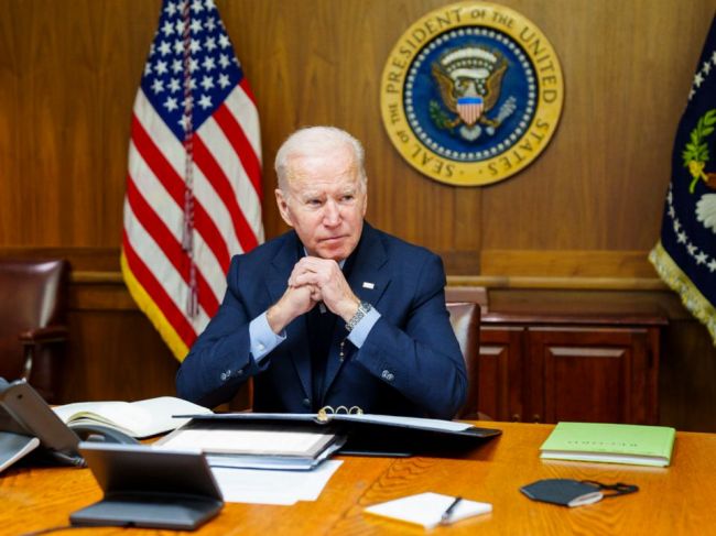 Joe Biden varoval Vladimira Putina pred útokom na Ukrajinu