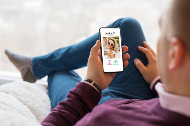 Pri online zoznamovaní je dôležité ochrániť svoje údaje a digitálne súkromie