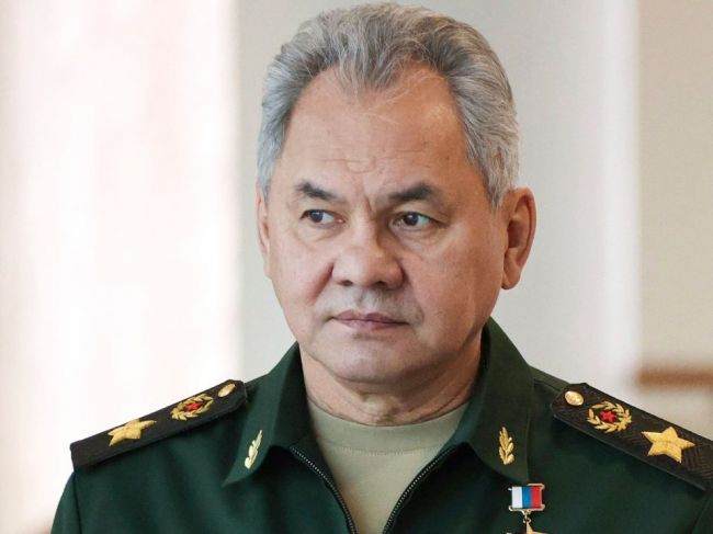 Ruský minister obrany oznámil, že časť ruských manévrov sa čoskoro skončí