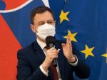Premiér: Vláda neuhne, ak budú niektorí ľudia ťahať Slovensko z Európskej Únie či NATO