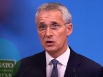 Šéf NATO vyjadril opatrný optimizmus, žiada odsun ruských jednotiek od Ukrajiny